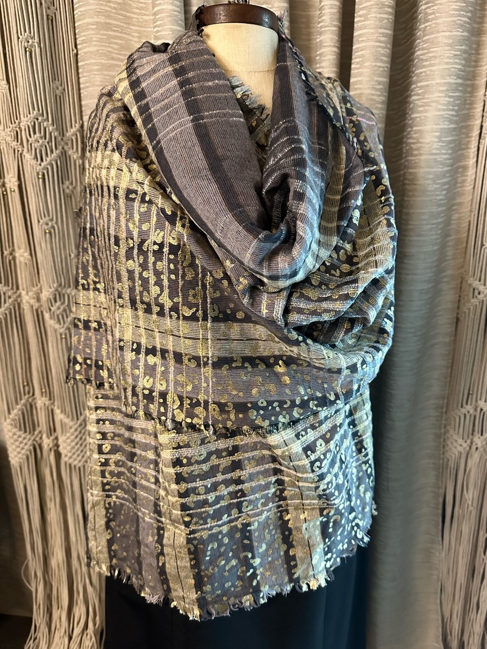 Chico’s Metallic Animal Print Plaid Scarf Wrap Shawl Fringe Gray Gold